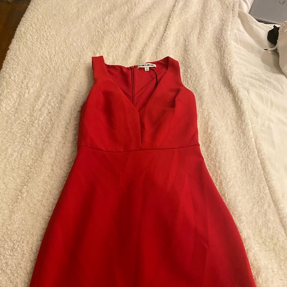 Elizabeth and James low cut red mid length dress in size 0 - Picture 6 of 6